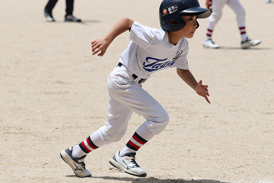 自宅でも可能な子どもの瞬発力を高めるトレーニングとは（写真はイメージ）