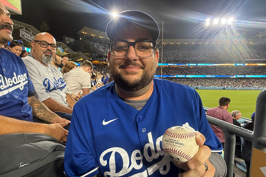 ドジャース・大谷翔平の51号球をキャッチしたタイラー・コーさん【写真：小谷真弥】