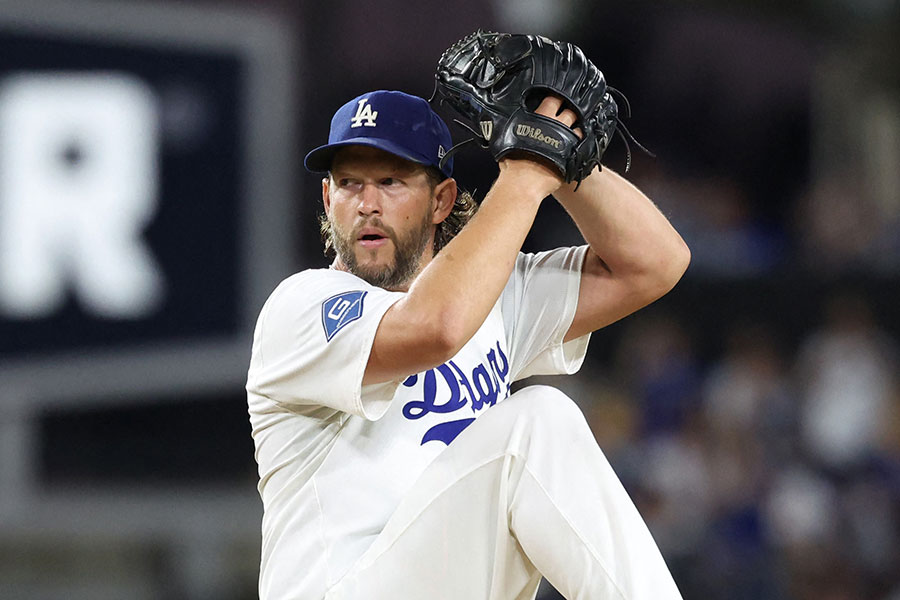 先発したドジャースのクレイトン・カーショー【写真：ロイター】