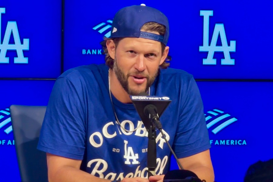 会見に出席したドジャースのクレイトン・カーショー【写真：小谷真弥】