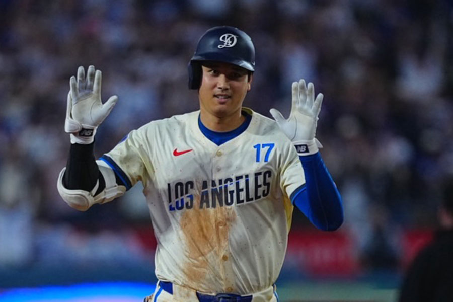 53号ソロを放ったドジャース・大谷翔平【写真：荒川祐史】