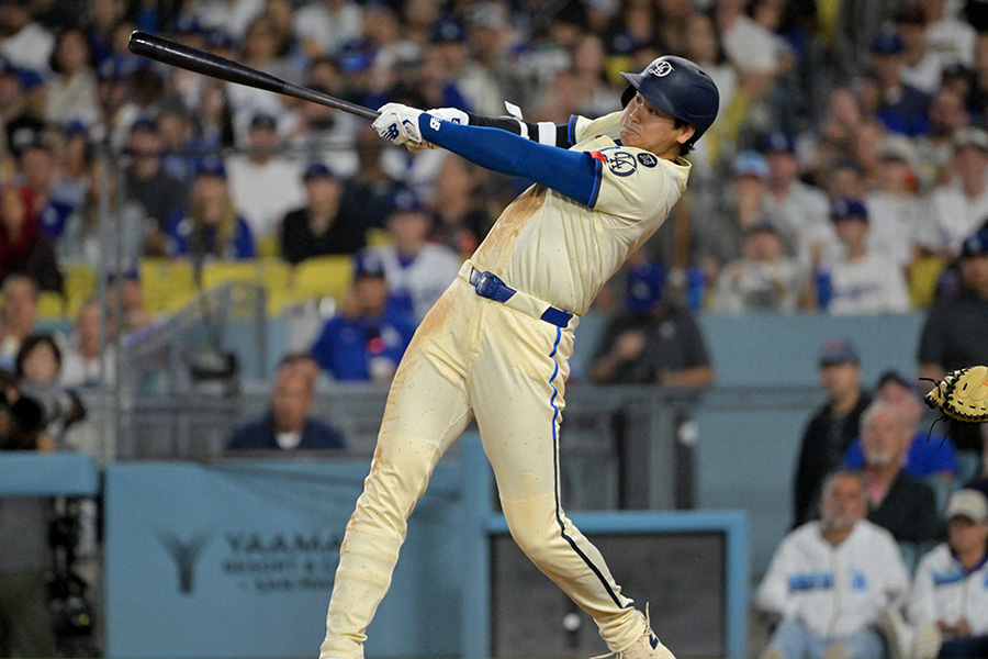 ジャイアンツ戦で53号を放ったドジャース・大谷翔平【写真：ロイター】
