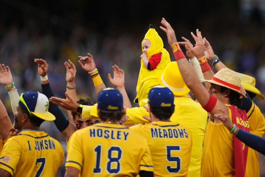 サバンナ・バナナズのナイン【写真：アフロ】