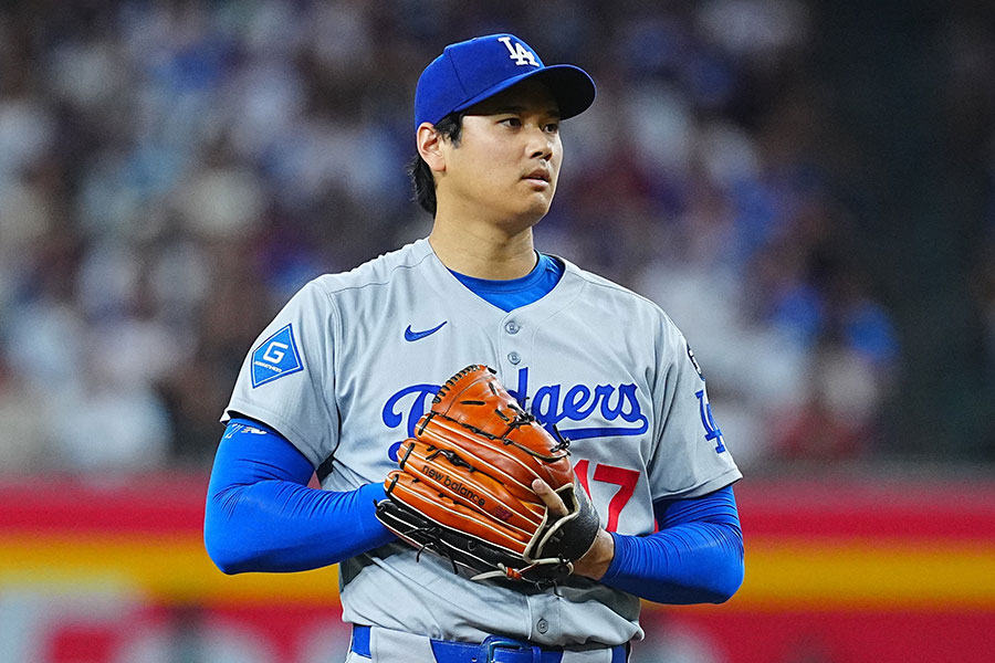 大谷翔平2019リーフベストオブスポーツ'18ルーキーインパクトプリズマティック 大谷翔平が5日に樹立する「First」「First」「first player