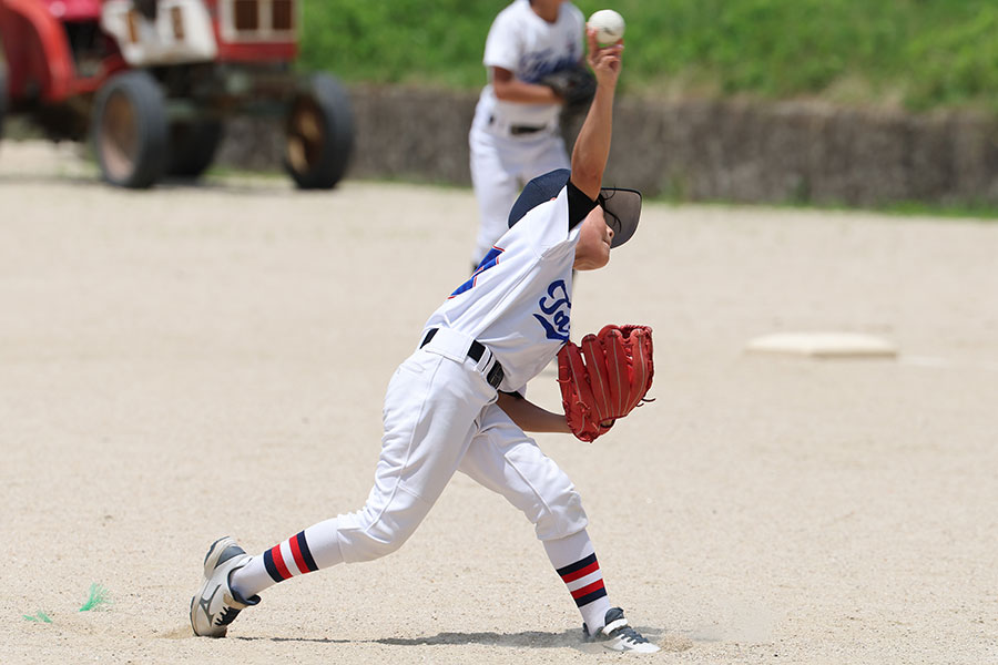 球速と制球力がアップする「ヤジロベードリル」とは（写真はイメージ）