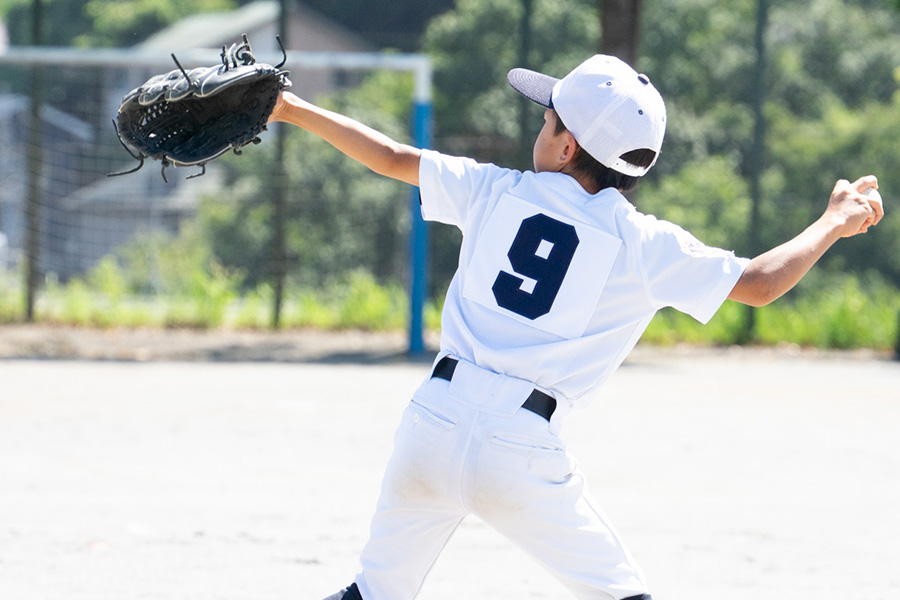 大きな動作でテークバックを作るドリルとは（写真はイメージ）