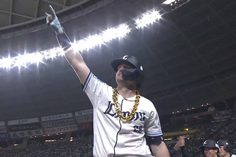 日本ハム戦で本塁打を放った西武のタイラー・ネビン【画像：パーソル パ・リーグTV】