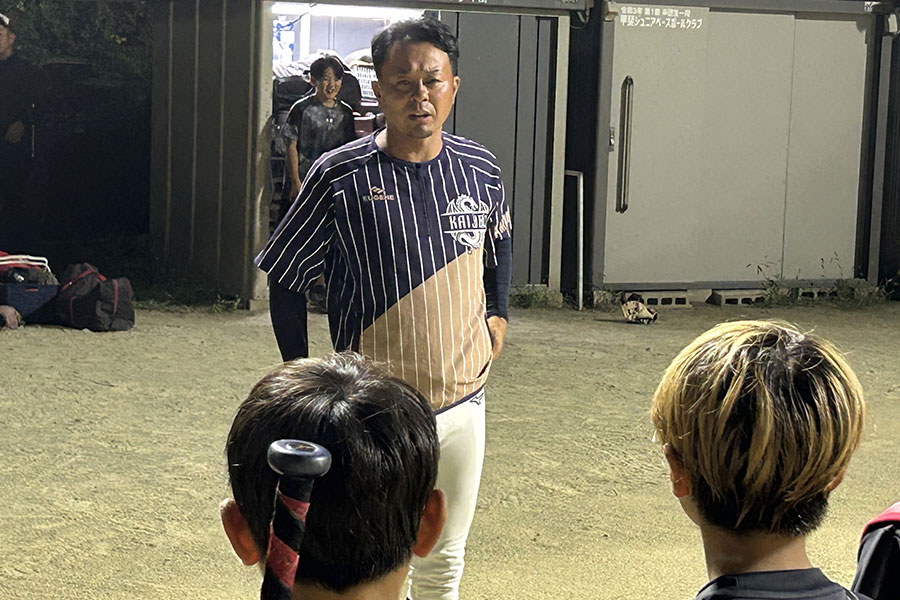 甲斐JBC・中込裕貴監督【写真：間淳】