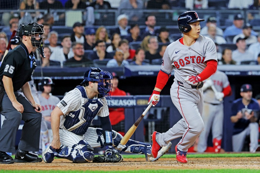 逆転2点適時打を放ったレッドソックス・吉田正尚【写真：ロイター】