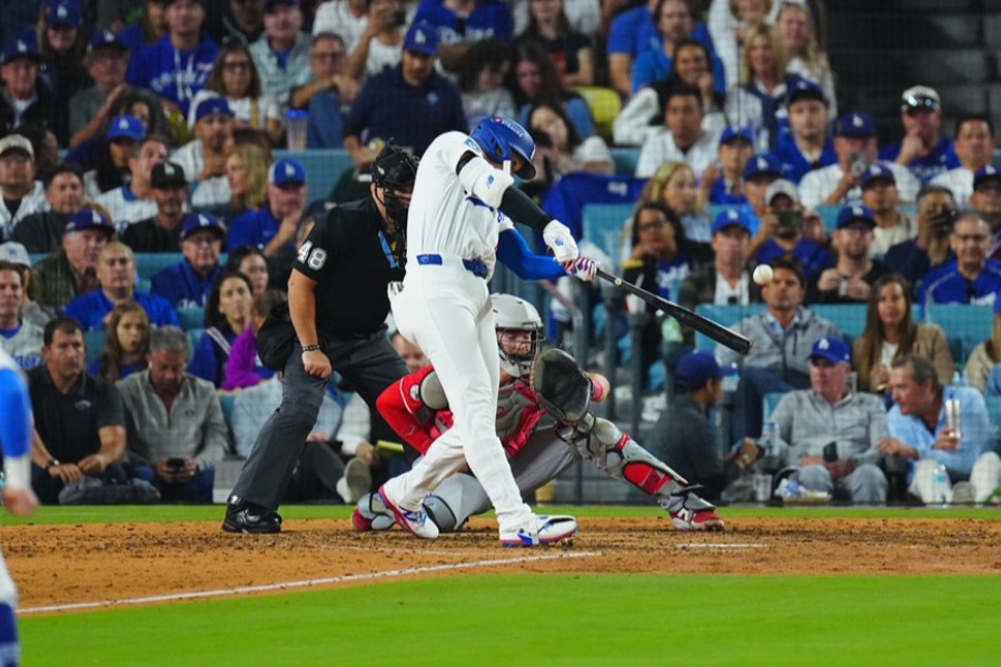 2本塁打目を放ったドジャース・大谷翔平【写真：荒川祐史】
