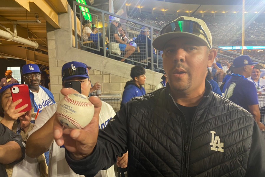 大谷翔平の本塁打を獲得したリック・シエラさん【写真:真柴健】