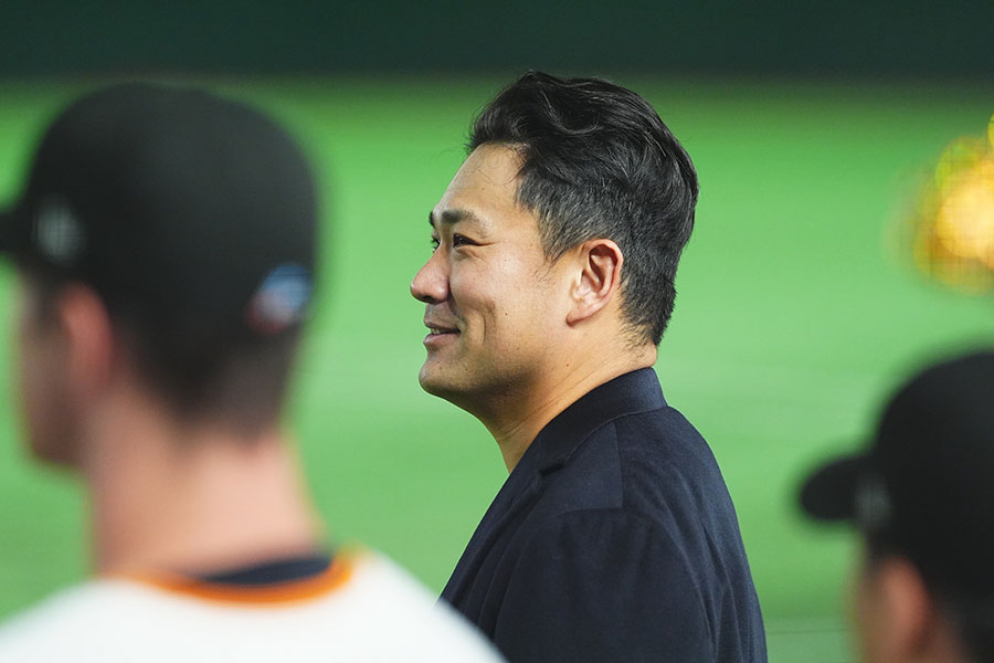 セレモニーに参加した巨人・田中将大【写真：小林靖】