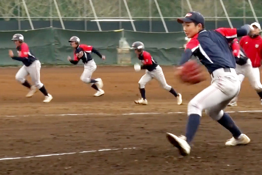 京葉ボーイズの三盗練習の様子【写真：編集部】