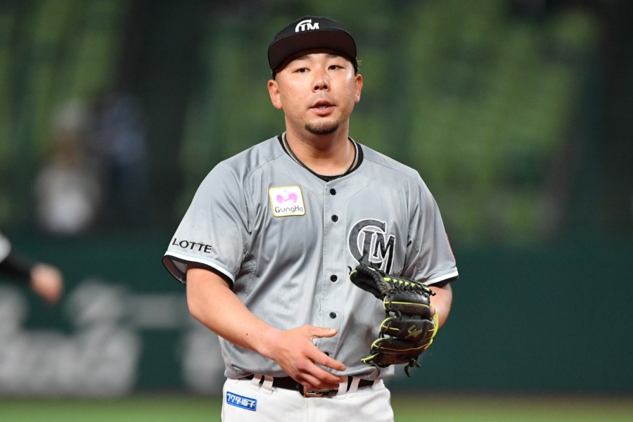 ロッテから戦力外となった大下誠一郎【写真:小林靖】