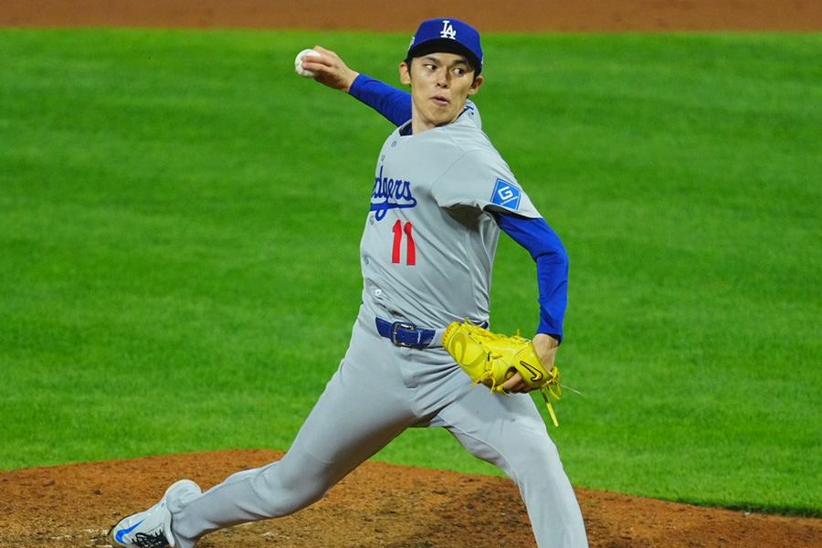 フィリーズ戦に登板したドジャース・佐々木朗希【写真:荒川祐史】