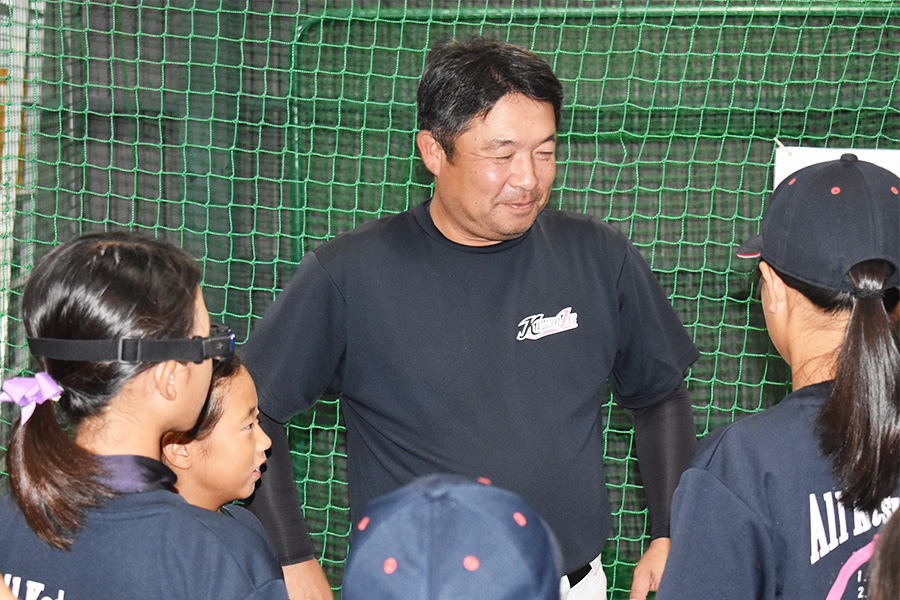 オール葛飾アイリスの西村光輝監督【写真：高橋幸司】