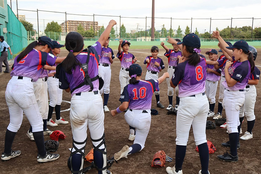 東京・葛飾区の女子小学生選抜チーム「オール葛飾アイリス」【写真：チーム提供】
