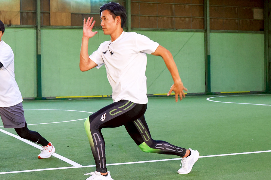 ランニングトレーナーの村田和哉氏【写真：伊藤賢汰】