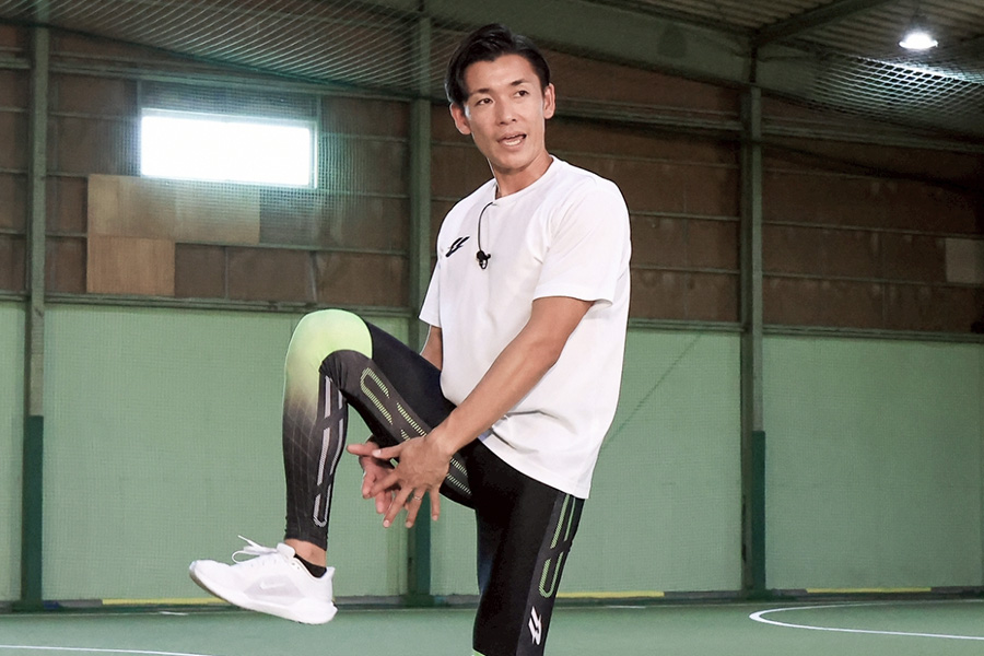 ランニングトレーナーの村田和哉氏【写真：伊藤賢汰】