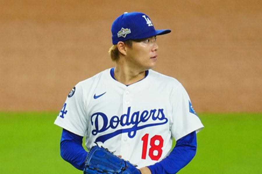 フィリーズのシュワーバーに本塁打を浴びたドジャース・山本由伸【写真：ロイター】