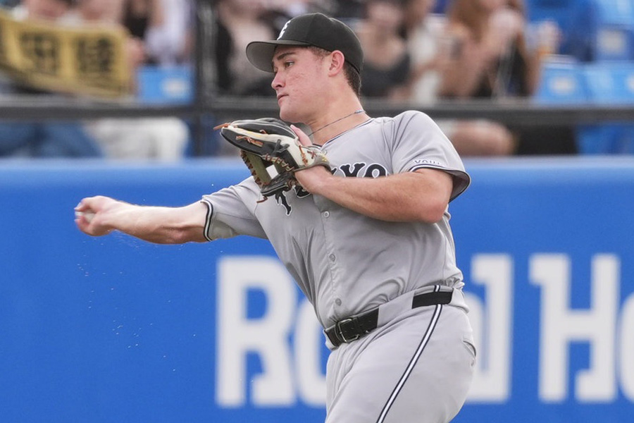 巨人・リチャード【写真：小林靖】