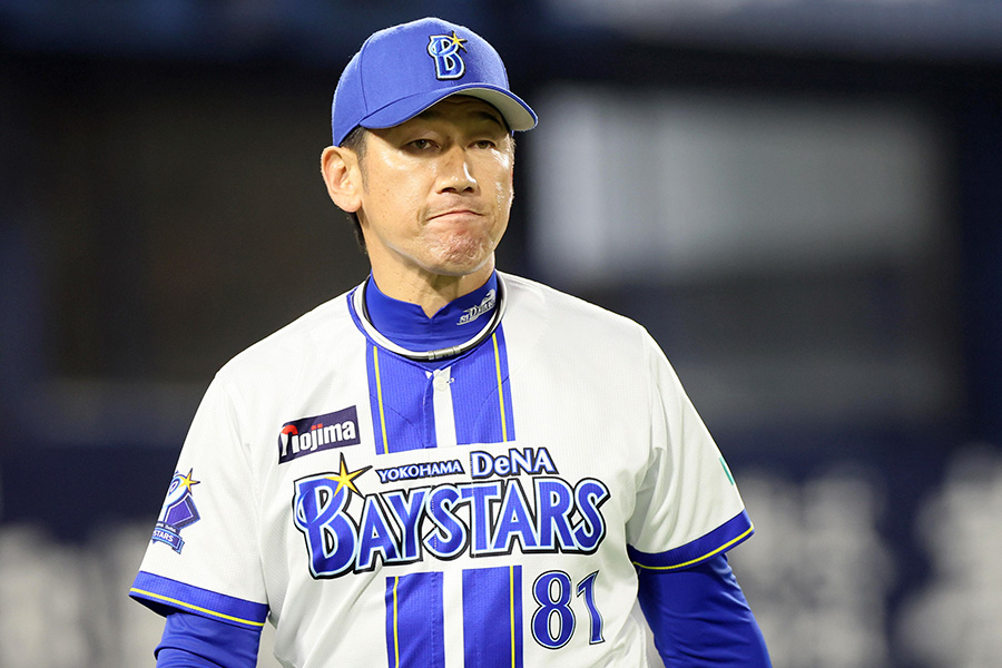 巨人戦の指揮を執ったDeNA・三浦大輔監督【写真提供：産経新聞社】