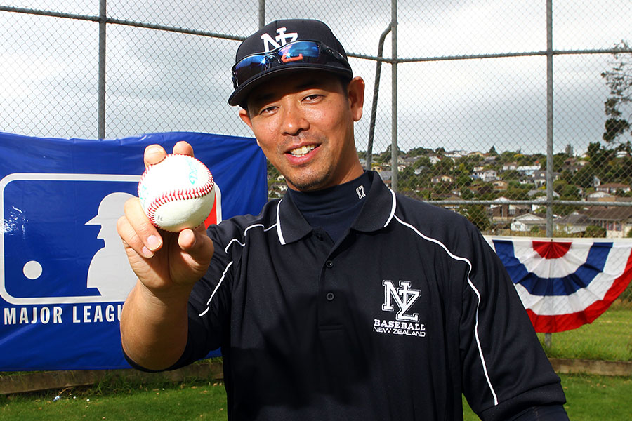 ニュージーランドで指導を行った清水直行氏【写真：アフロ】