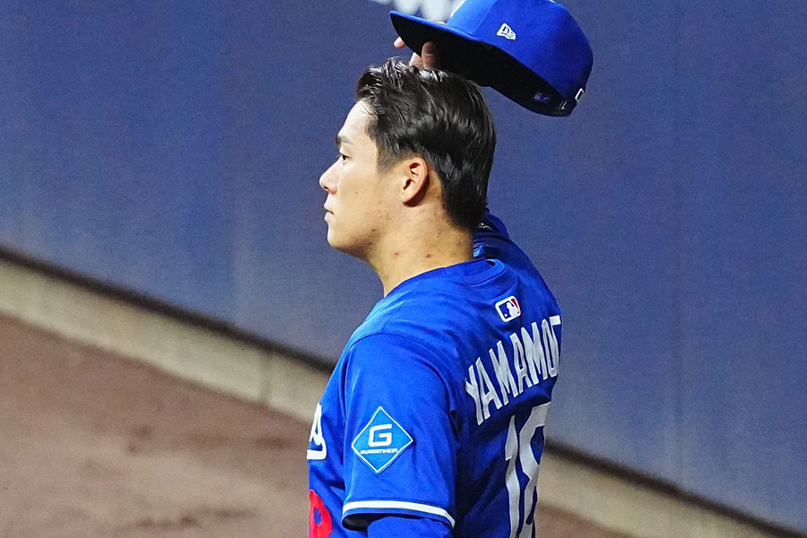 試合前日の練習に参加したドジャース・山本由伸【写真：荒川祐史】