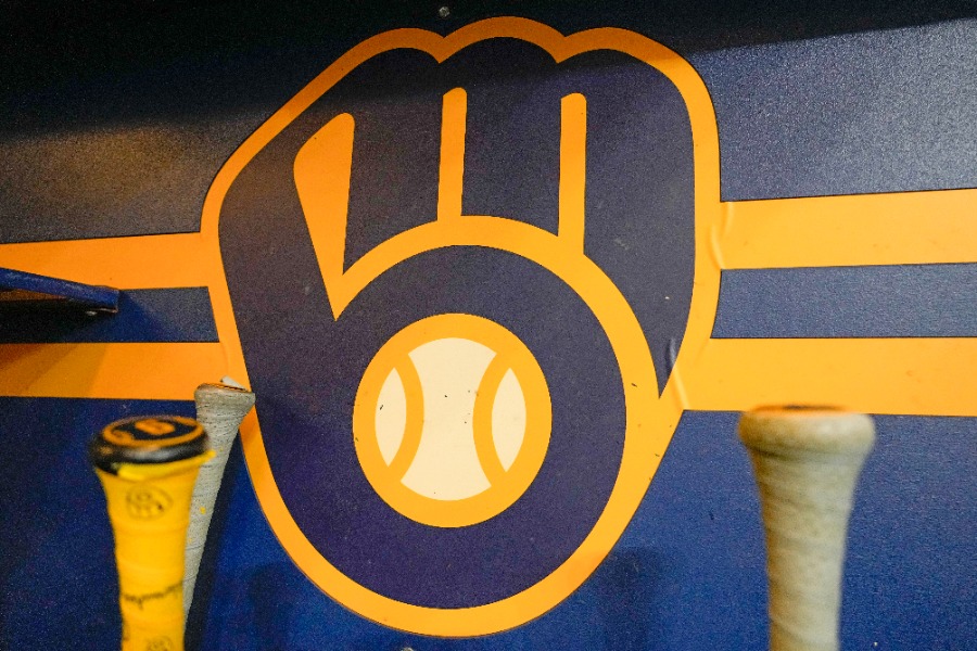 ブルワーズのロゴ【写真:アフロ】