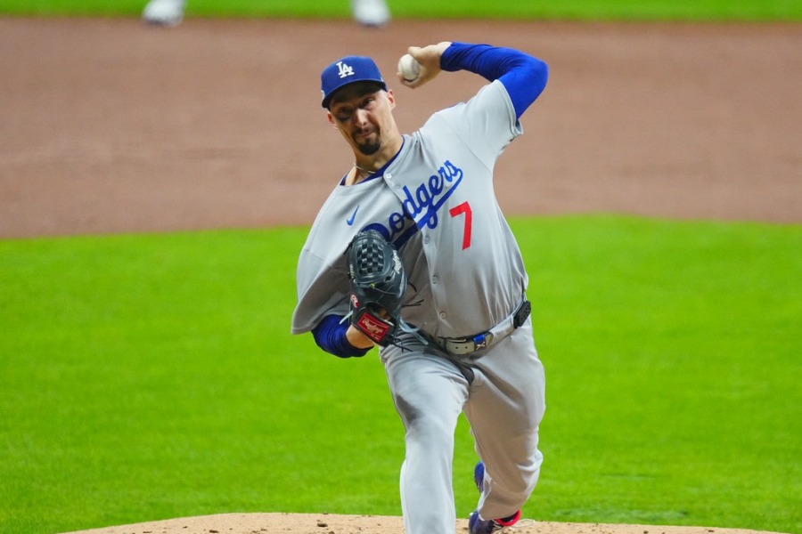 ブルワーズ戦に登板したドジャースのブレイク・スネル【写真：荒川祐史】