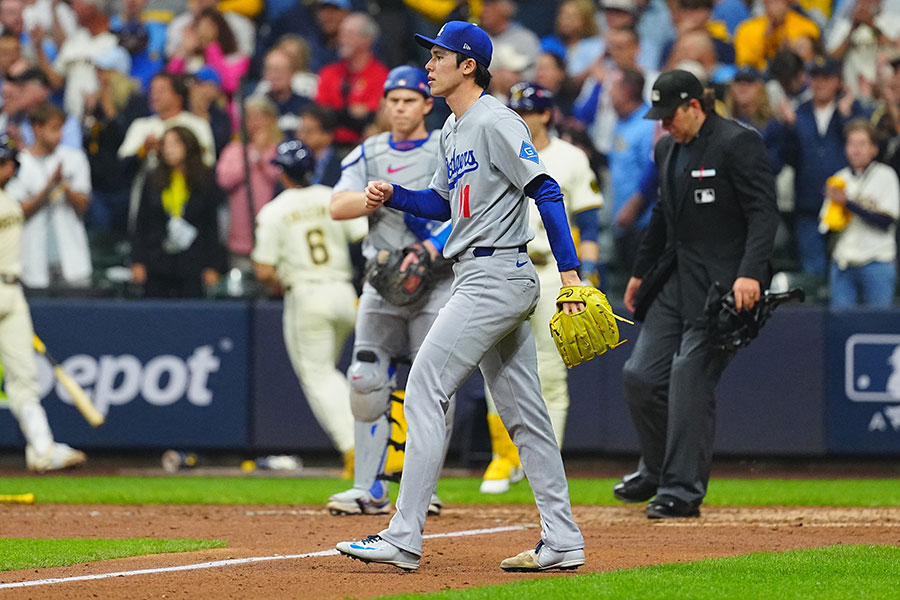 犠飛を浴びて1点を返されたドジャース・佐々木朗希【写真：荒川祐史】