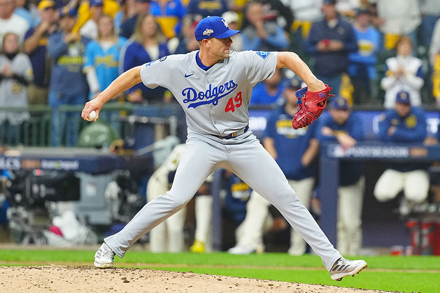 ブルワーズ戦で力投したドジャースのブレイク・トライネン【写真：荒川祐史】