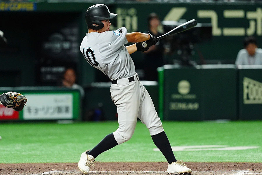 持ち前の打撃力で全国3冠を達成した世田谷西リトルシニア【写真：小林靖】