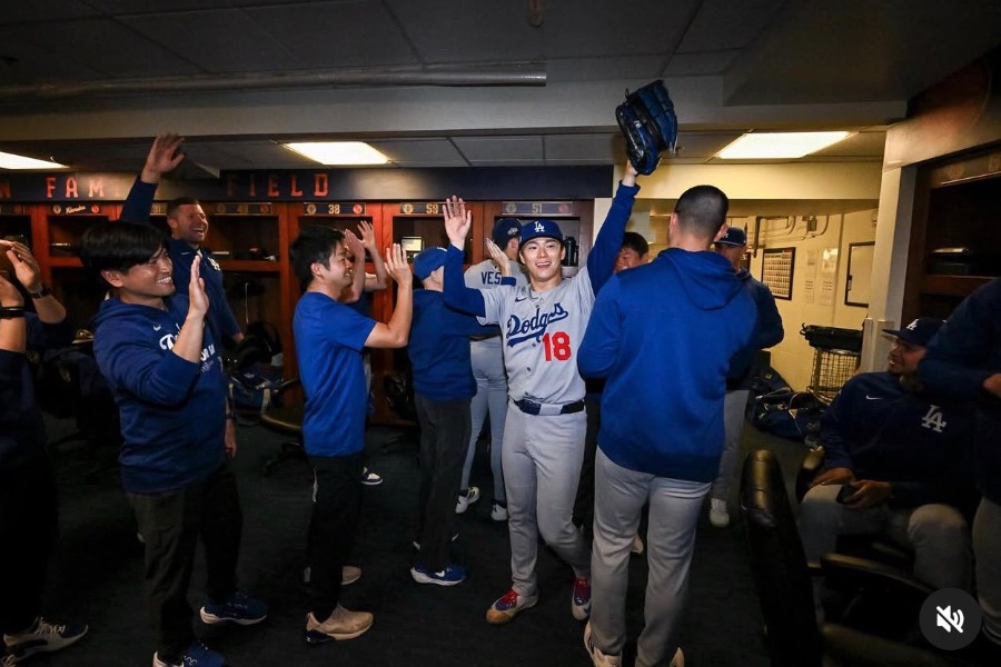 ドジャース・山本由伸が公開した試合後のロッカールーム（写真はスクリーンショット）