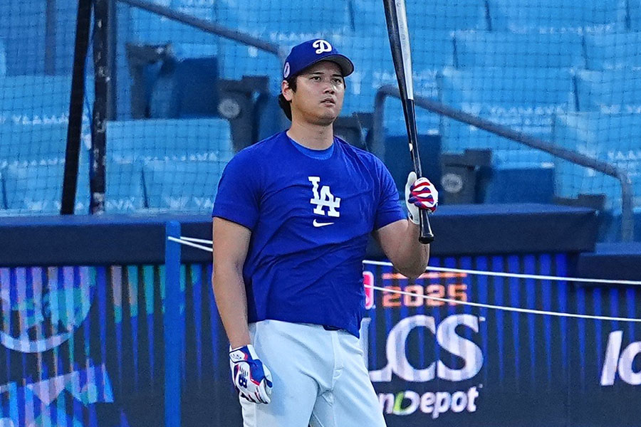 フリー打撃を行ったドジャース・大谷翔平【写真：荒川祐史】
