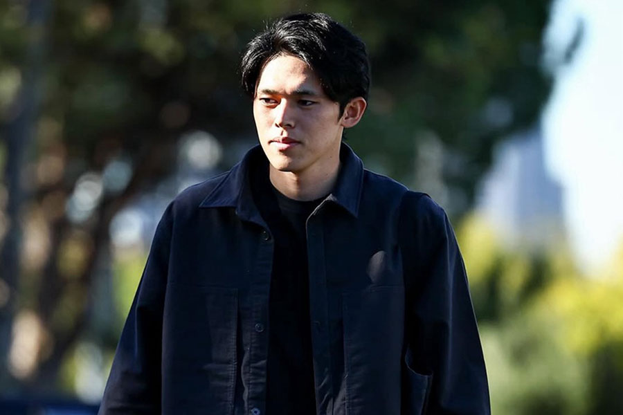 球場入りするドジャース・佐々木朗希【写真提供：ドジャース】