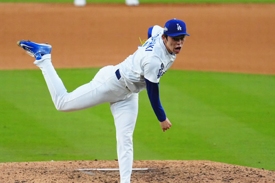 ブルワーズ戦に登板したドジャース・佐々木朗希【写真：荒川祐史】