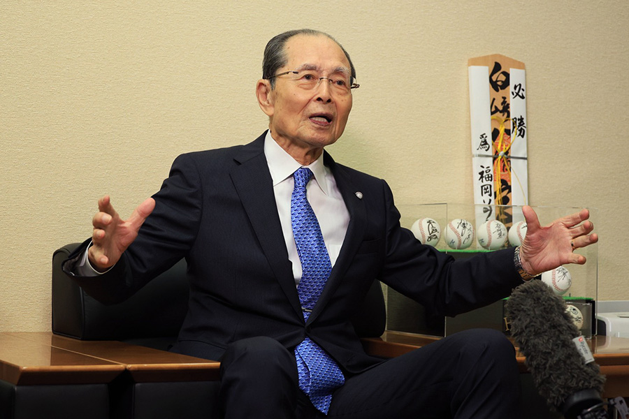 文化勲章を受賞したソフトバンク・王貞治会長【写真：球団提供】