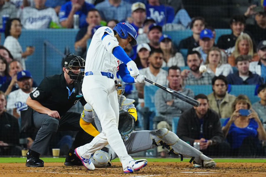 ブルワーズ戦でこの日2本目の本塁打を放ったドジャース・大谷翔平【写真：荒川祐史】