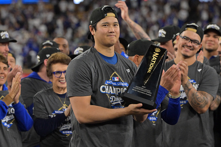 MVPを受賞したドジャース・大谷翔平【写真:ロイター】