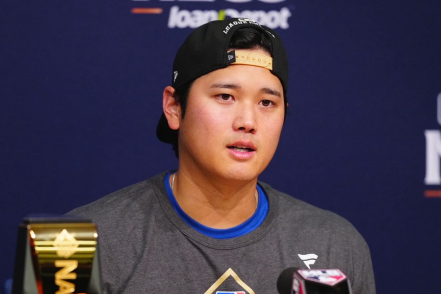記者会見に応じたドジャース・大谷翔平【写真：荒川祐史】