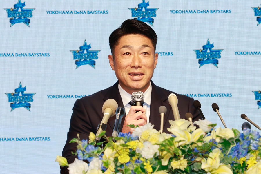 DeNA・相川亮二新監督【写真:小池義弘】