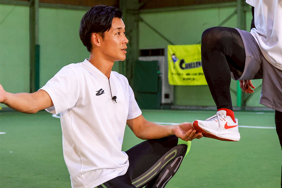 ランニングトレーナーの村田和哉氏【写真：伊藤賢汰】