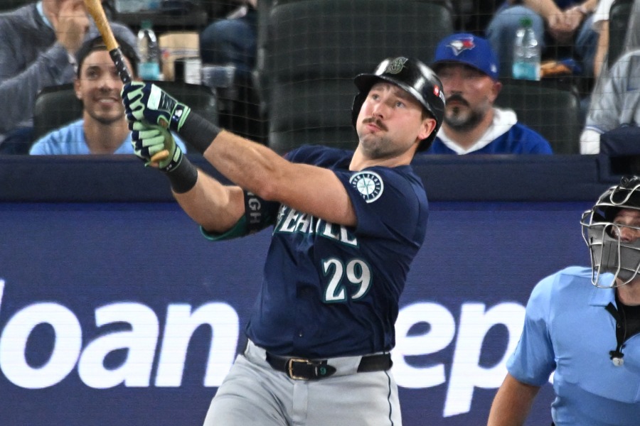 本塁打を放ったマリナーズのカル・ローリー【写真：ロイター】