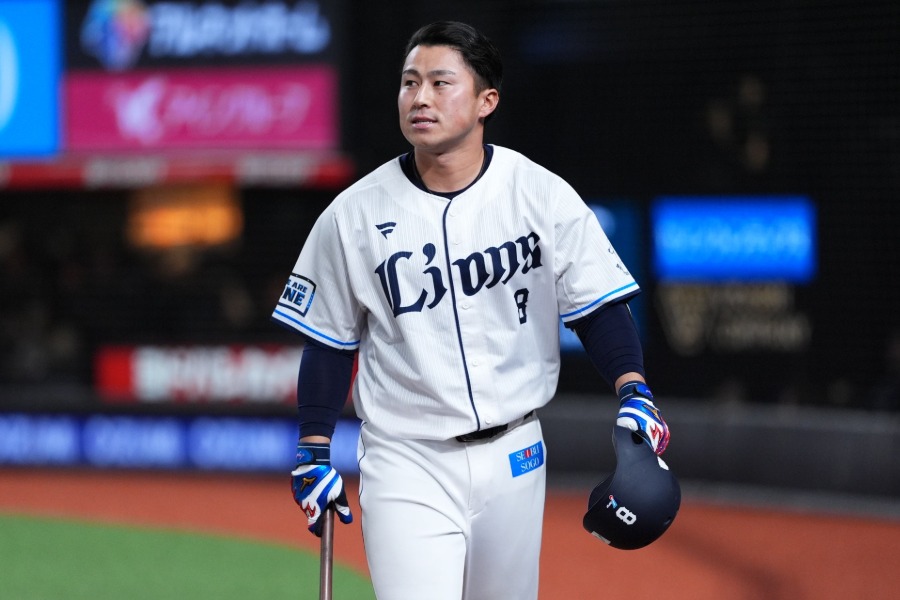 西武・渡部聖弥【写真：小林靖】