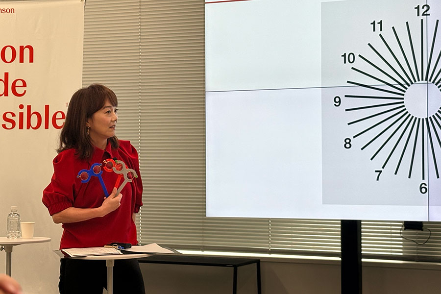 「アキュビュー」のイベントに参加したフリーアナウンサーの木佐彩子さん【写真：大橋礼】