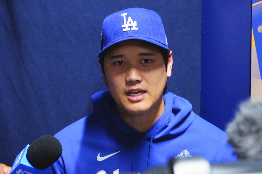 前日会見に対応したドジャース・大谷翔平【写真：荒川祐史】