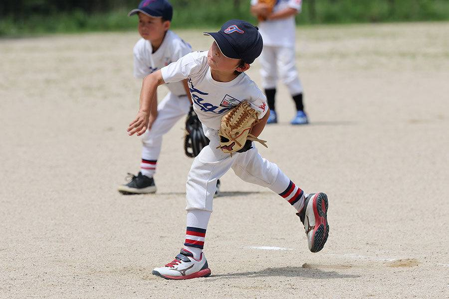 理想的な投球フォームが身に付く投げ方ドリルとは（写真はイメージ）