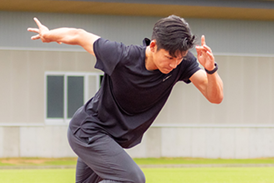 ランニングトレーナーの村田和哉氏【写真：伊藤賢汰】