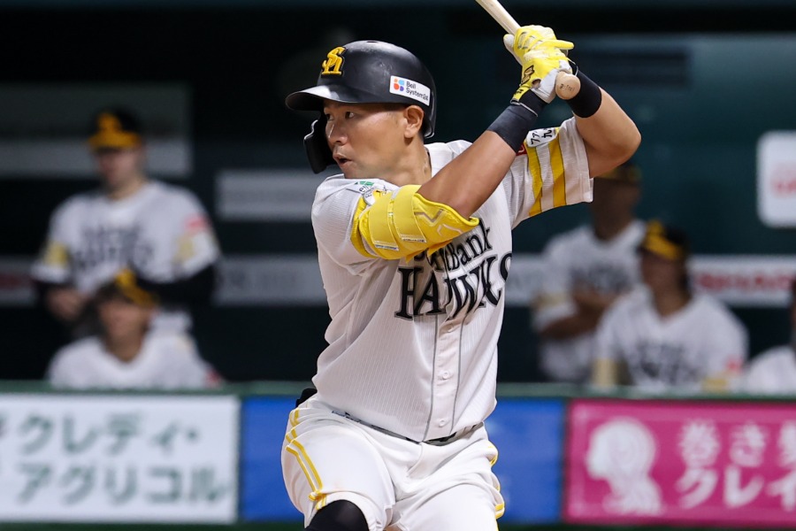 ソフトバンク・中村晃【写真：加治屋友輝】